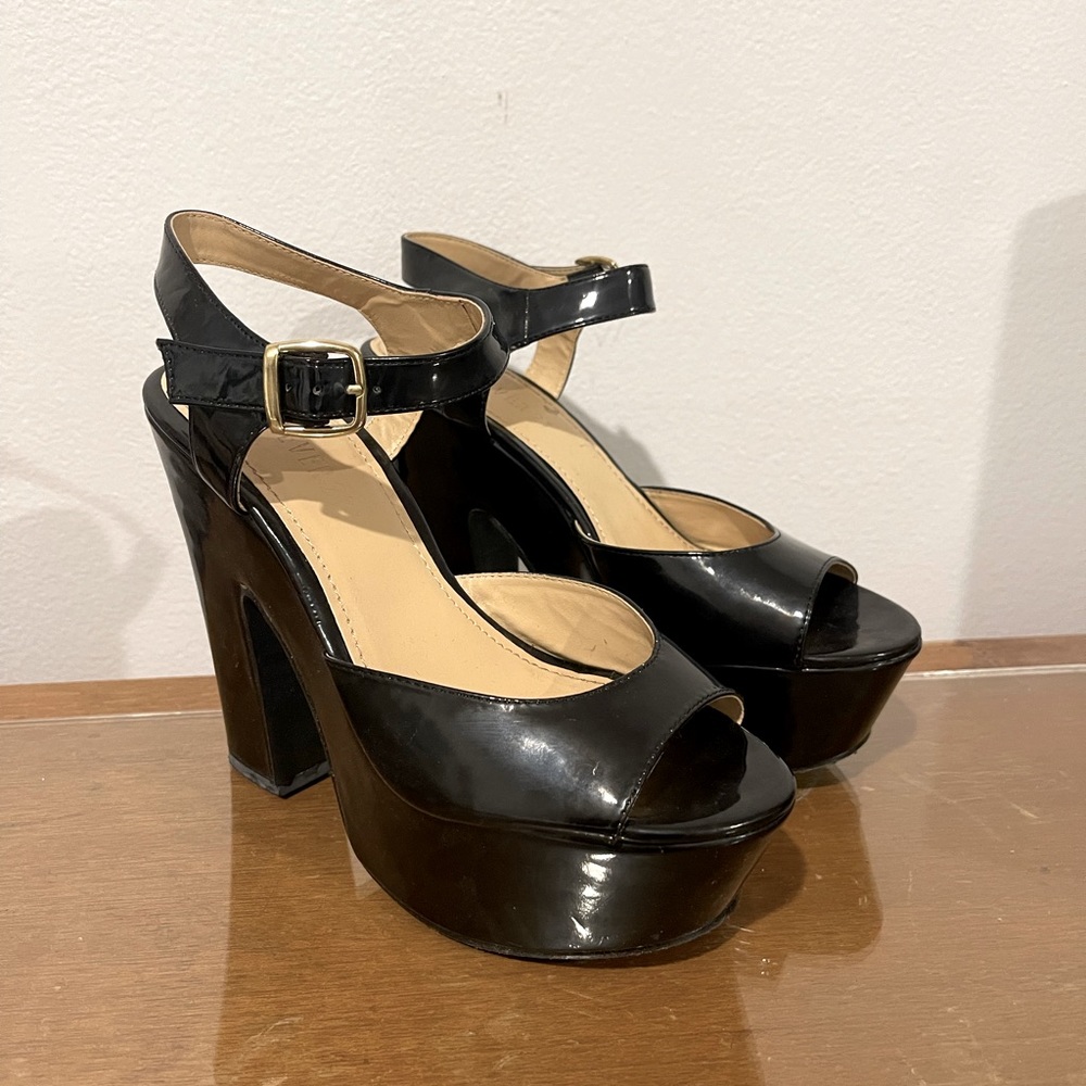 Patent Leather Platform Peep Toe Heels Size 7